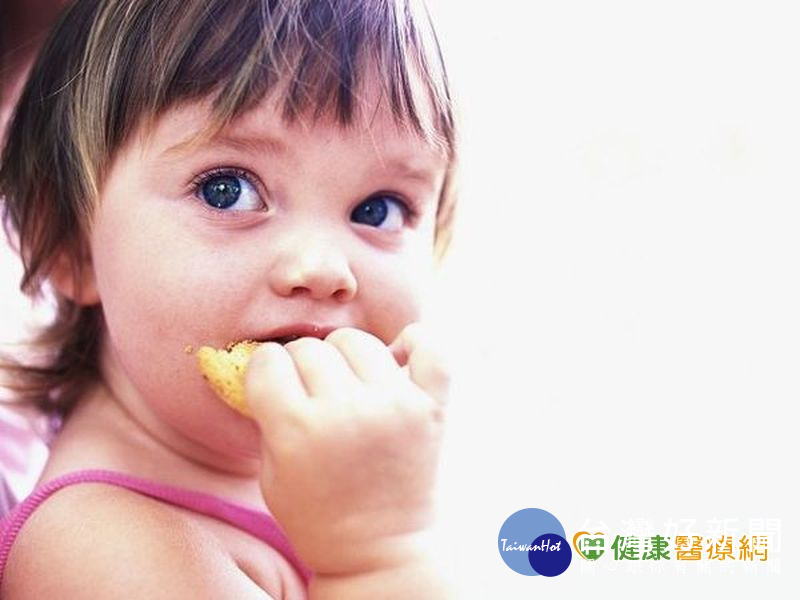 嬰幼兒防齲齒　何時該做口腔檢查？