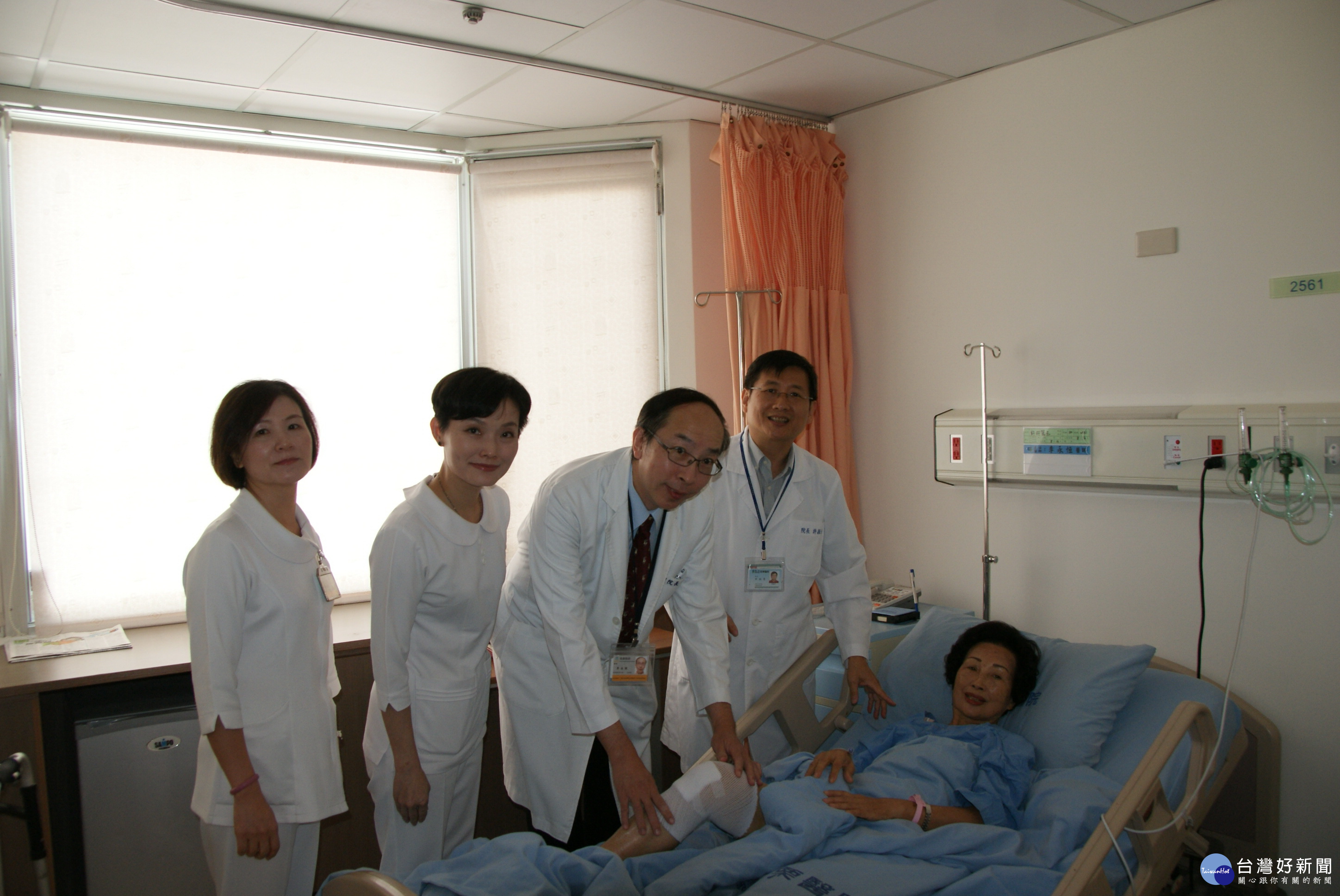 苗醫院長母親做關節鏡手術　術後首日即可下床