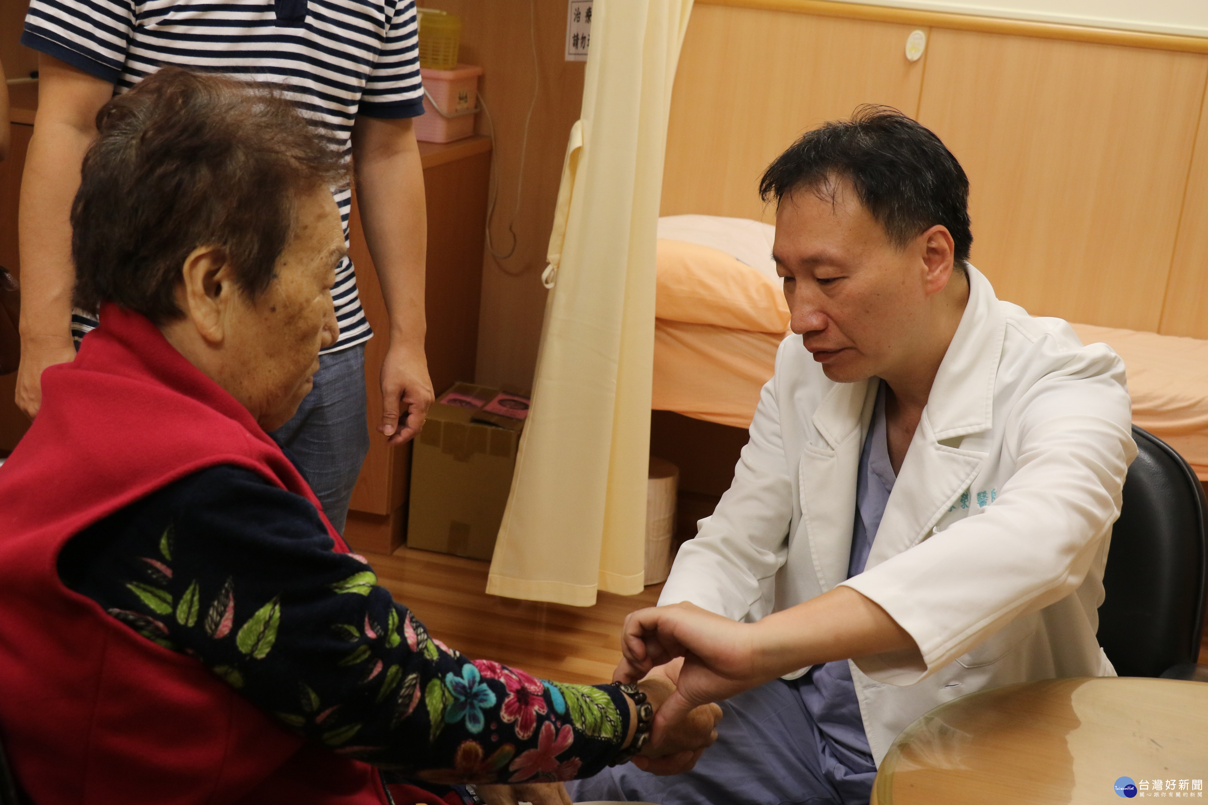 七點五公分主動脈瘤破裂　醫師救活八旬老婦無後遺症