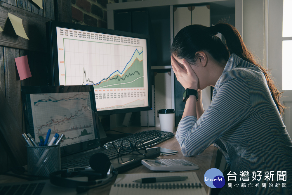 臨時突發狀況！　讓上班族最頭大