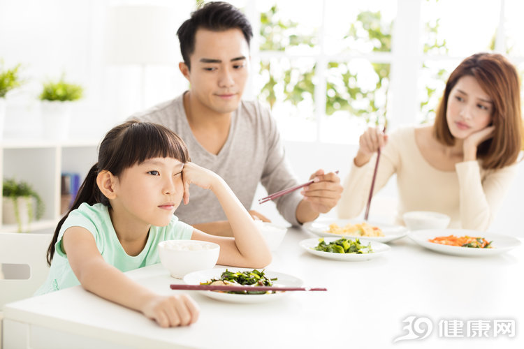 如何吃晚餐才健康？掏心窩告訴你：遵循三個要點就行