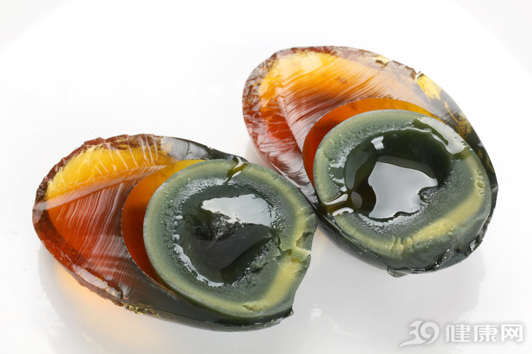 皮蛋可以潤喉解酒！這3大好處，愛吃皮蛋的人都能擁有