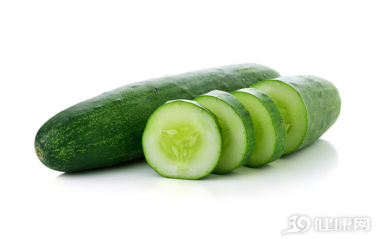 夏天多吃點黃瓜，6個好處被你“獨佔”了！可惜2種人吃不得