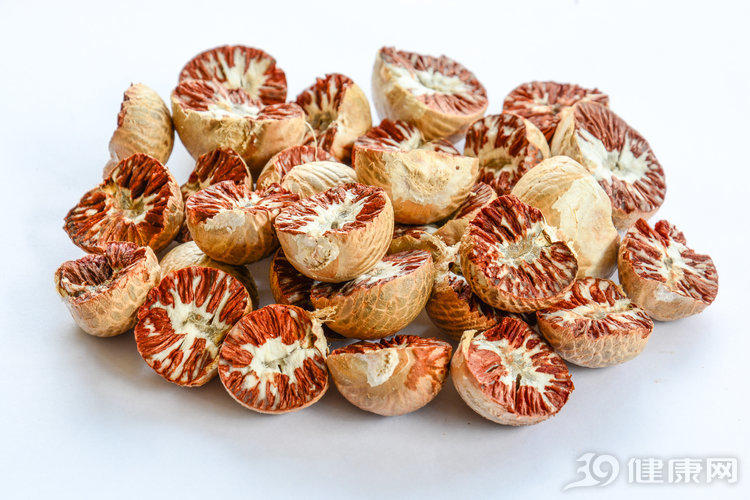 這些食物會讓你越吃越“丑”，勸你儘早戒口