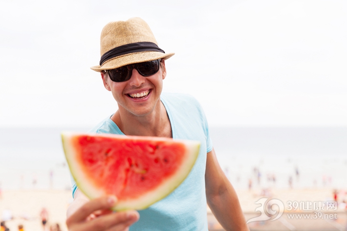 西瓜是“夏天第一瓜”！吃它有3個禁忌，別小看！