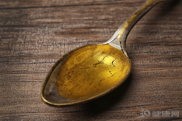 自家熬的豬油，噴香！可惜兩類人沒口福，要清楚