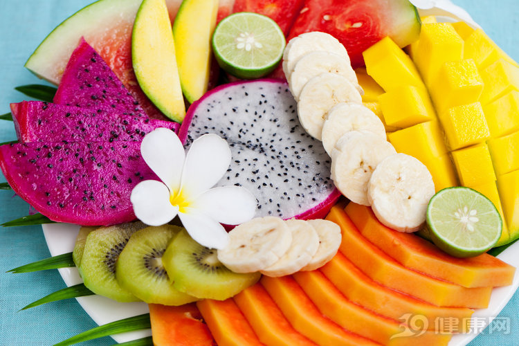 水果只知道生吃？這4類水果煮熟后，營養其實會更好