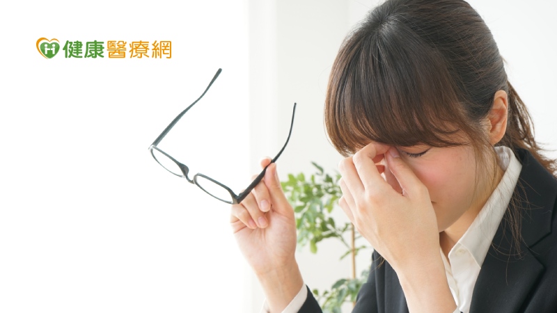 秋天到了！眼睛又乾又癢　醫師給建議